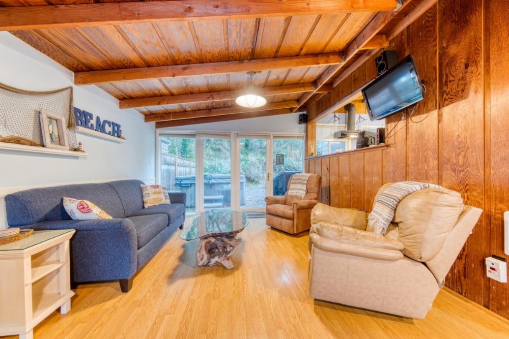 Captain Easy's Retreat